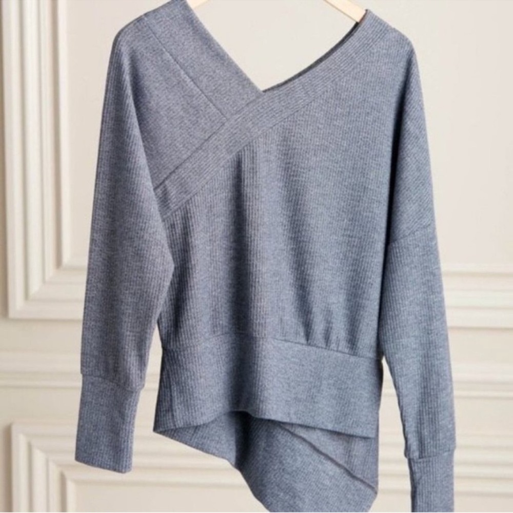Stella & Dot | Sweater | The Double V Sweater - Picture 4 of 9